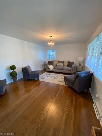 $1,650 | 2905 Fairfield Avenue, Greensboro, NC 27408