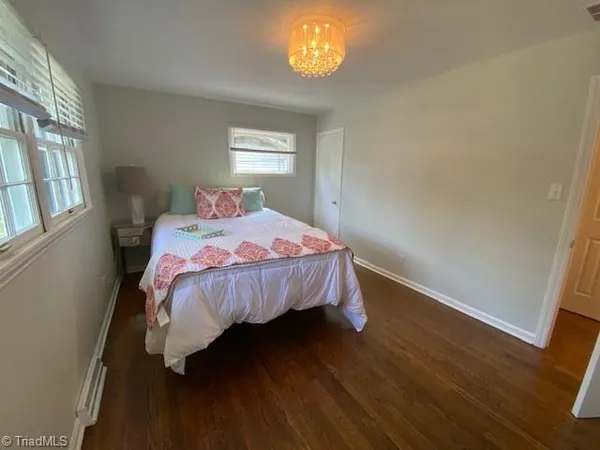 $1,650 | 2905 Fairfield Avenue, Greensboro, NC 27408