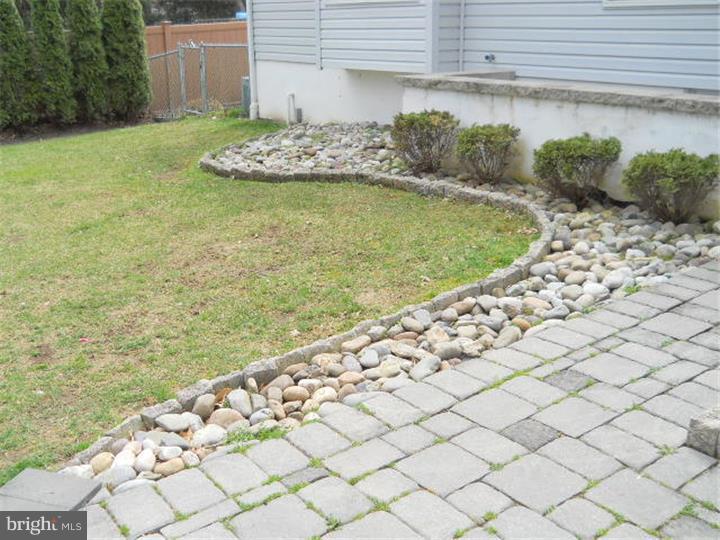 276 Sunset Road Runnemede, NJ 08007 - Photo 7 of 22