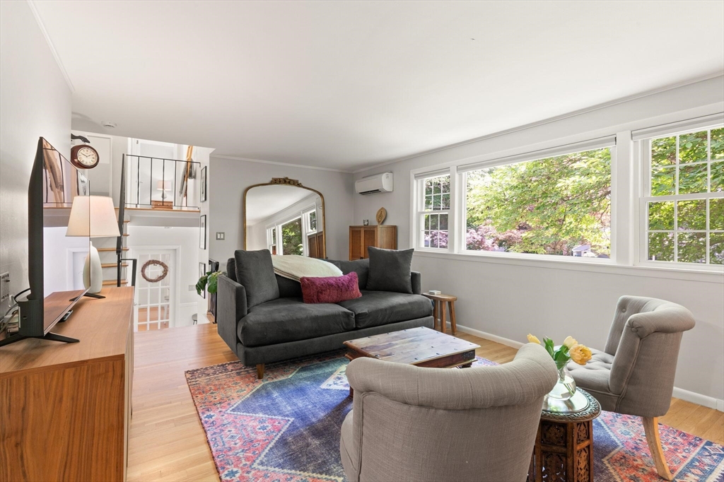 220 Old Lancaster Road Sudbury, MA 01776 - Photo 9 of 28