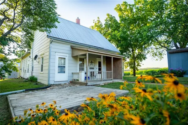 $142,000 | 750 Northwest 50th Street, Gilman City, MO 64642