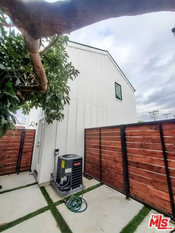 $4,200 | 11221 Hannum Avenue, Unit A, Culver City, CA 90230