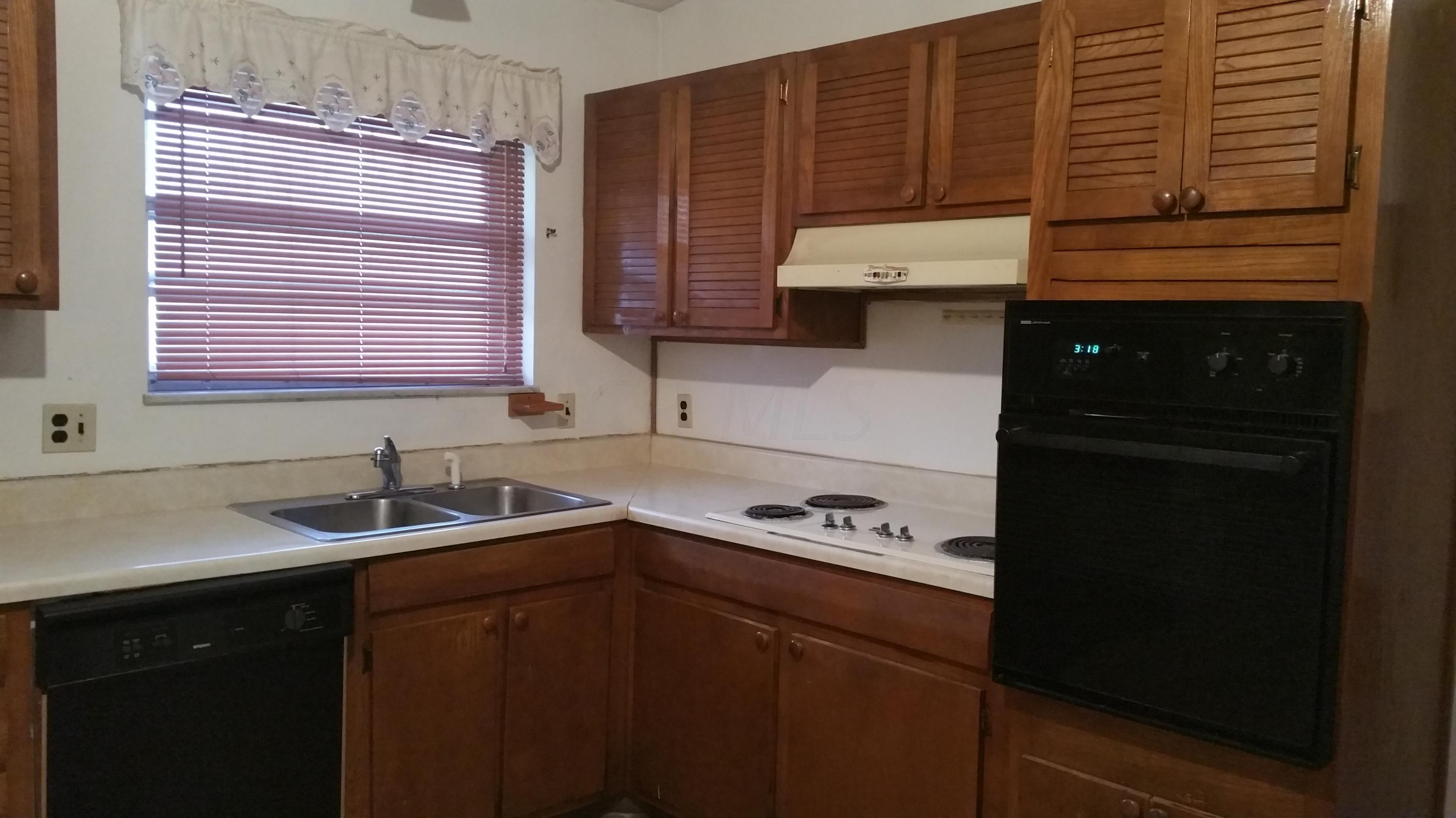 1482 Fullen Road Columbus, OH 43229 - Photo 4 of 5 Gallery Image 4