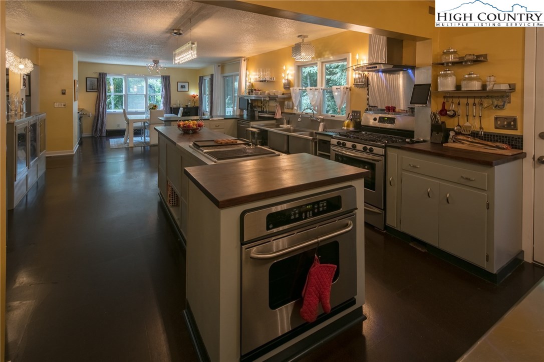142 Birch Boone, NC 28607 - Photo 19 of 50 Gallery Image 19