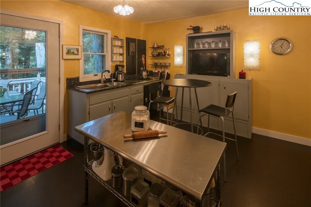 142 Birch Boone, NC 28607 - Photo 20 of 50 Gallery Image 20