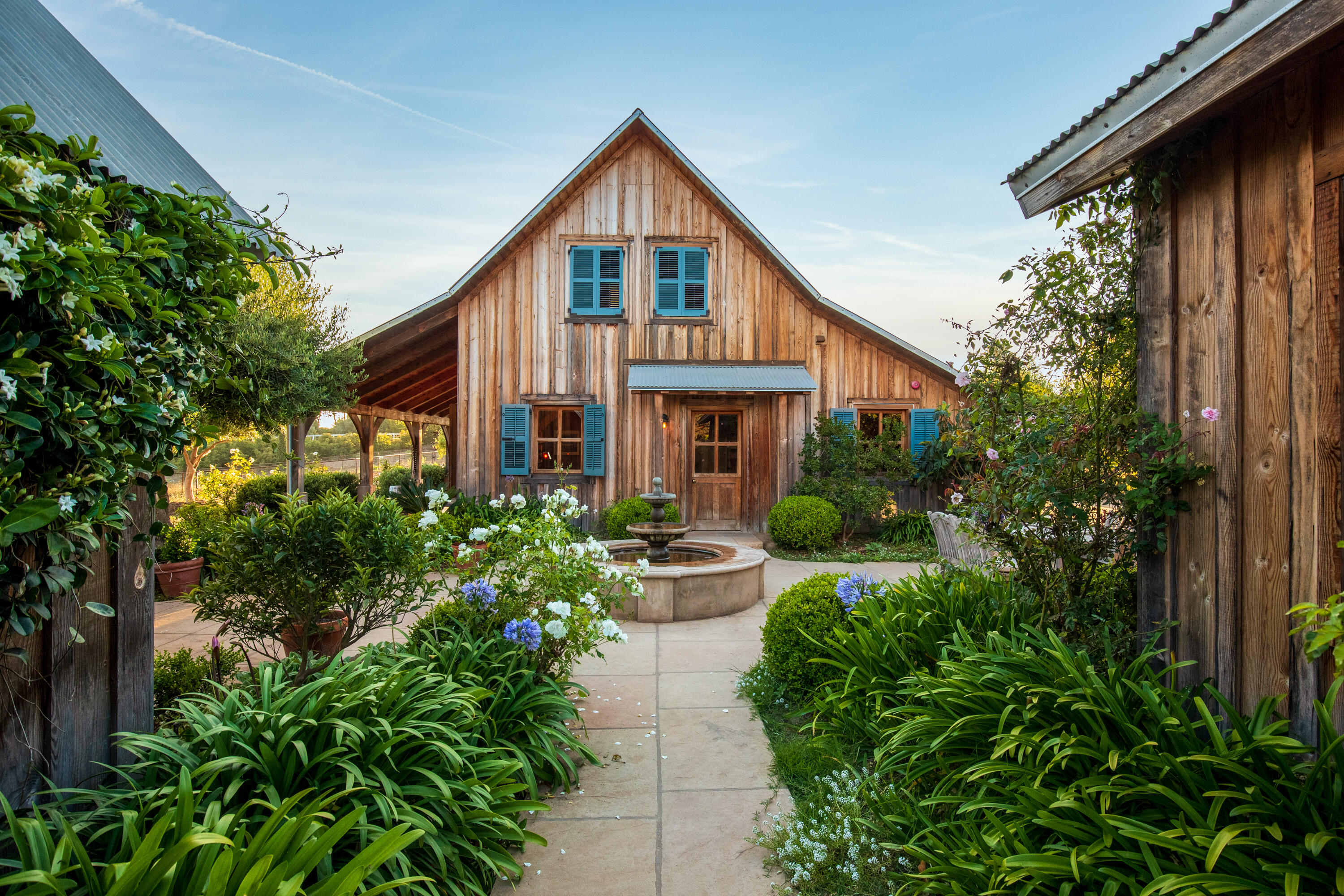 6790 Rincon Road Carpinteria, CA 93013 - Photo 2 of 28 Main Home Path
