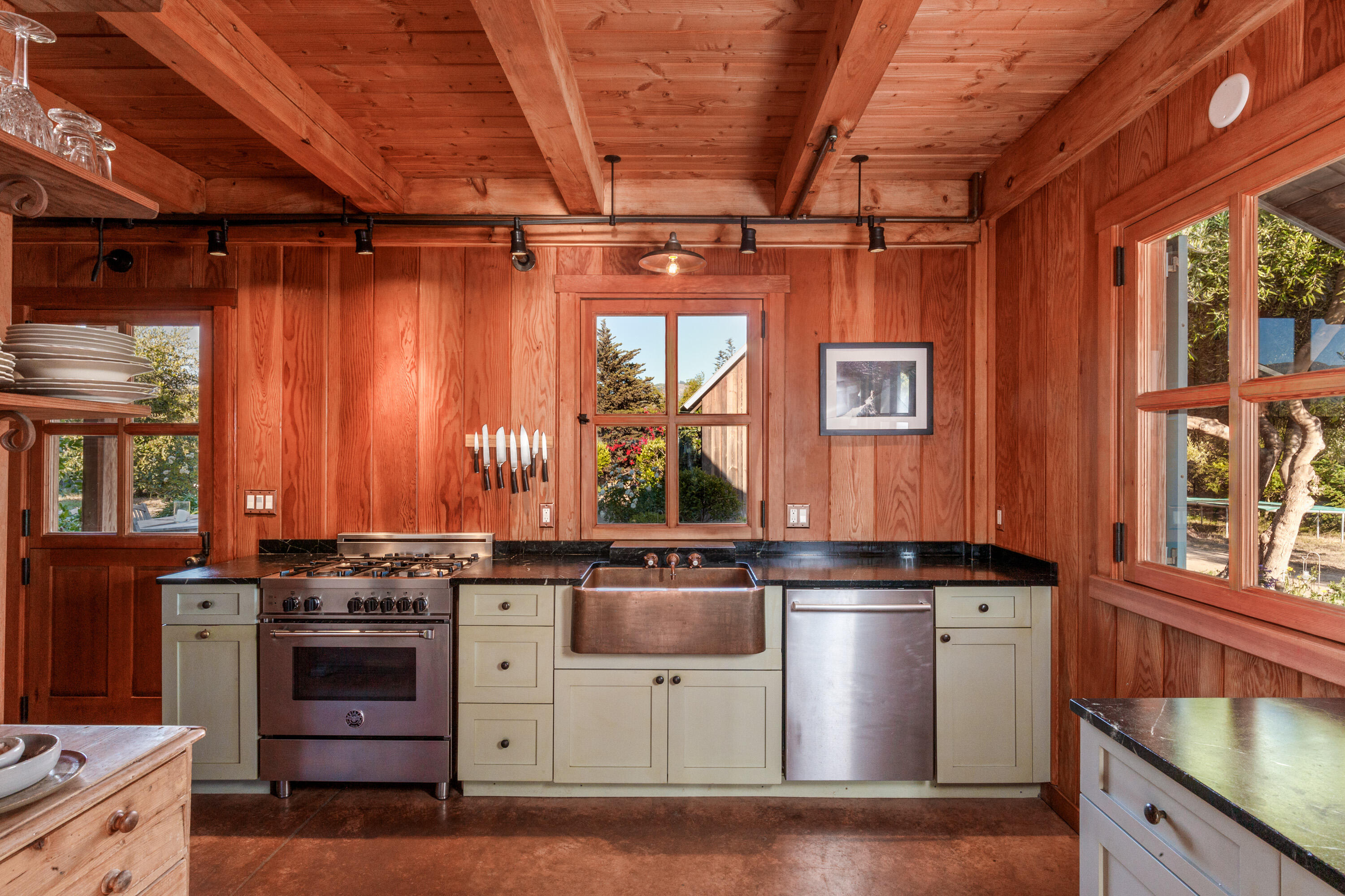 6790 Rincon Road Carpinteria, CA 93013 - Photo 6 of 28 Kitchen