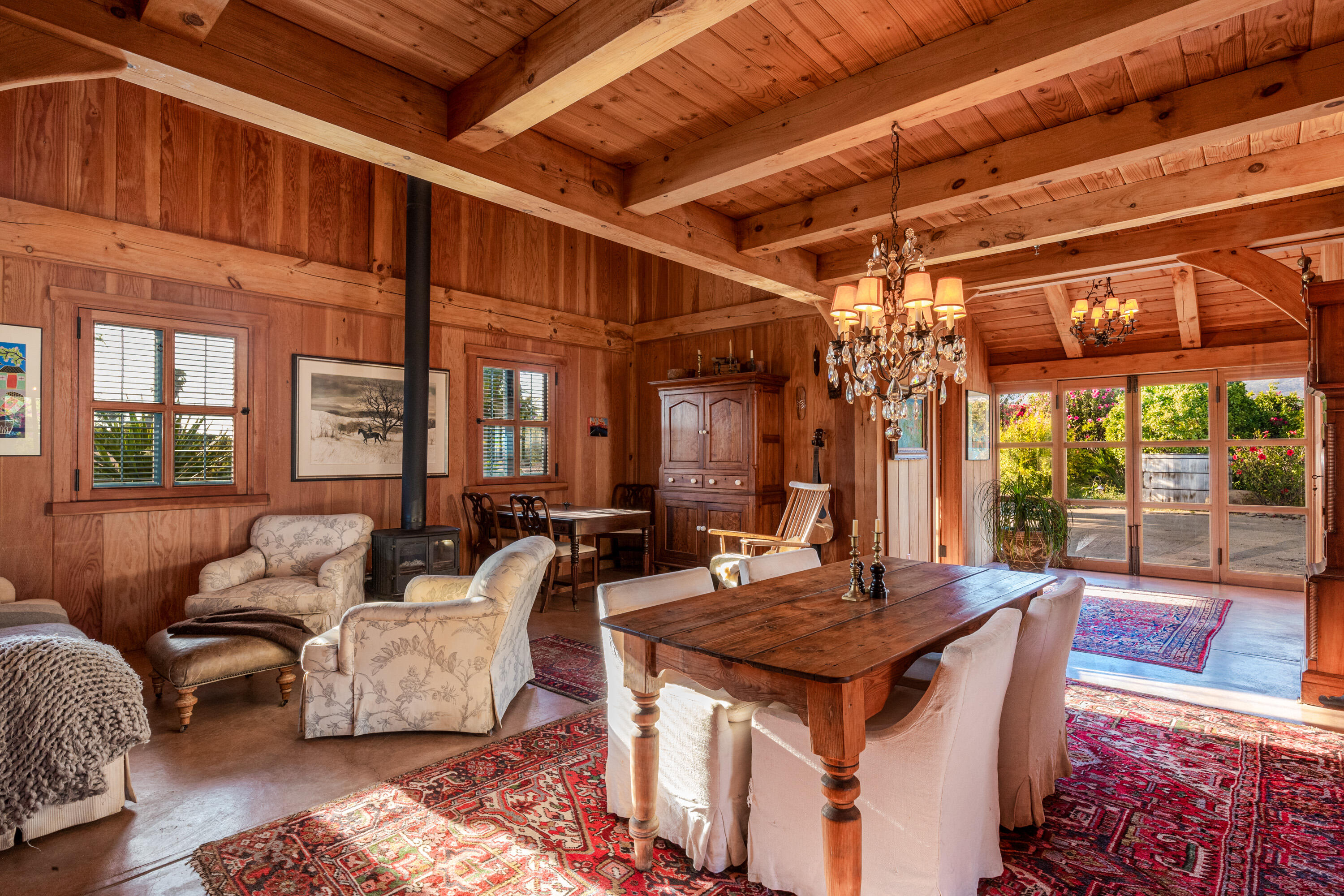 6790 Rincon Road Carpinteria, CA 93013 - Photo 8 of 28 Living Room