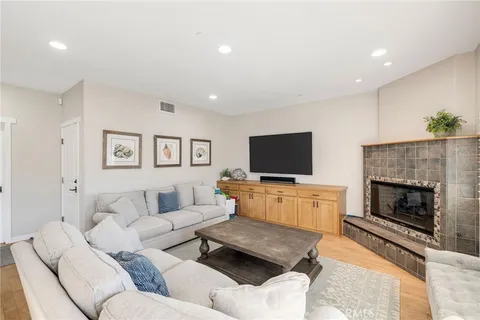 $3,299,000 | 1219 South Irena Avenue, Redondo Beach, CA 90277