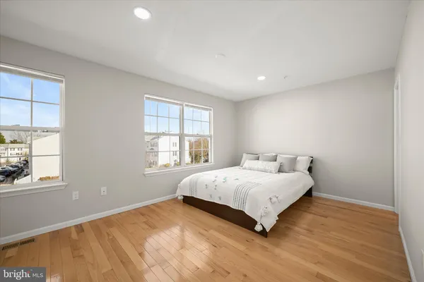 $450,000 | 8811 Goose Landing Circle, Columbia, MD 21045