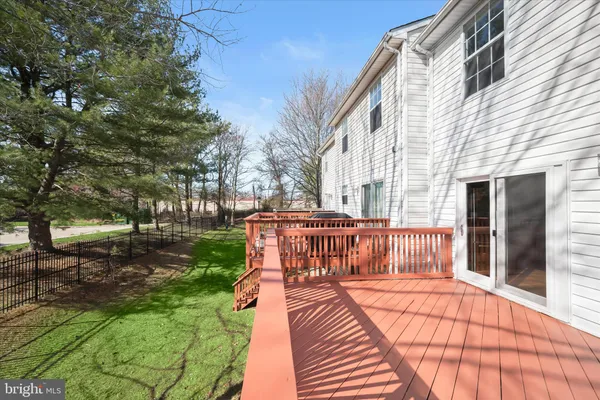 $450,000 | 8811 Goose Landing Circle, Columbia, MD 21045