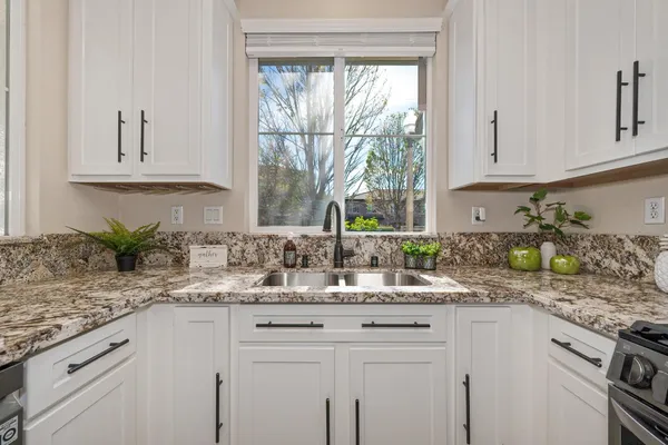 $429,000 | 2413 Las Palomas Loop, Unit 37, Lincoln, CA 95648