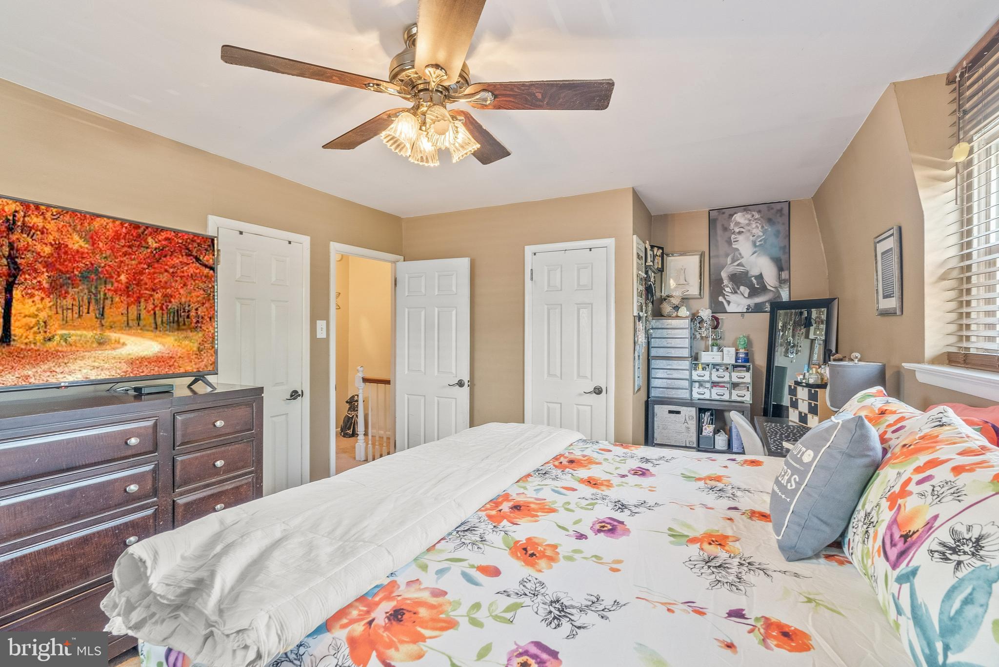 15047 London Road Philadelphia, PA 19116 - Photo 11 of 28 Primary Bedroom
