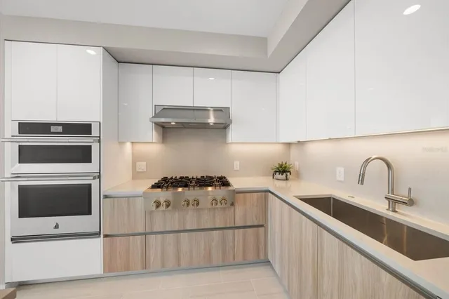 $1,195,000 | 400 Central Avenue, Unit 1203, St. Petersburg, FL 33701