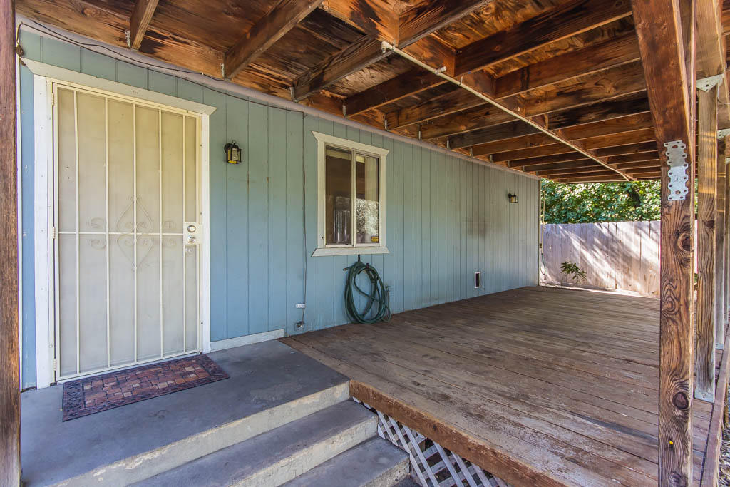 14789 Ravine Road Redding, CA 96003 - Photo 17 of 24 6 front deck