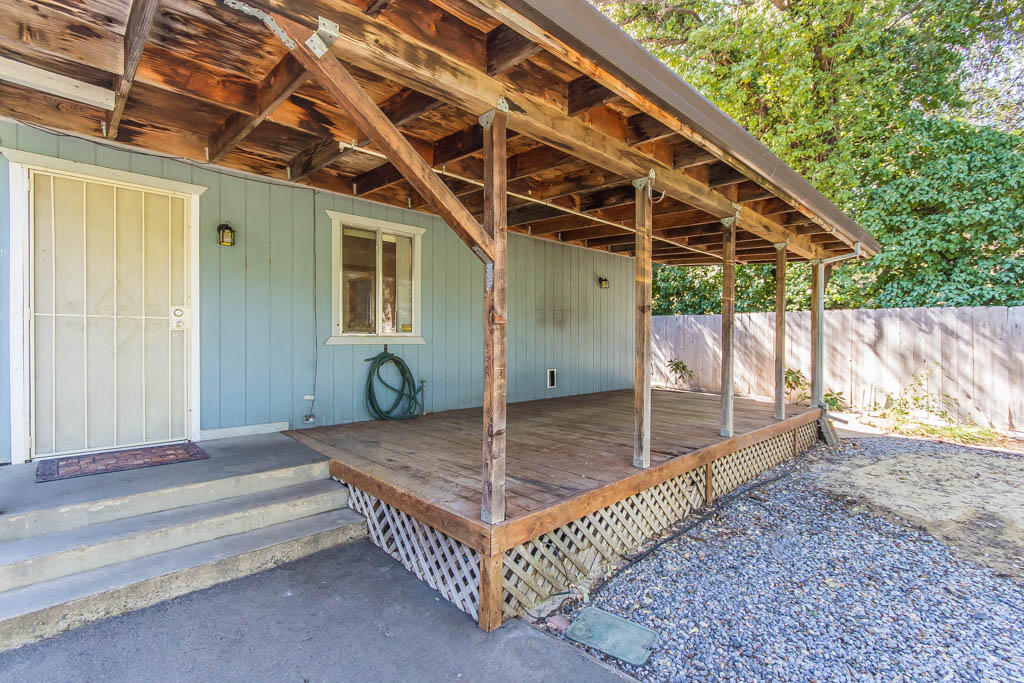 14789 Ravine Road Redding, CA 96003 - Photo 21 of 24 5 front deck
