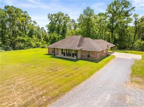 $279,900 | 3239 Rigolette Road, Pineville, LA 71360