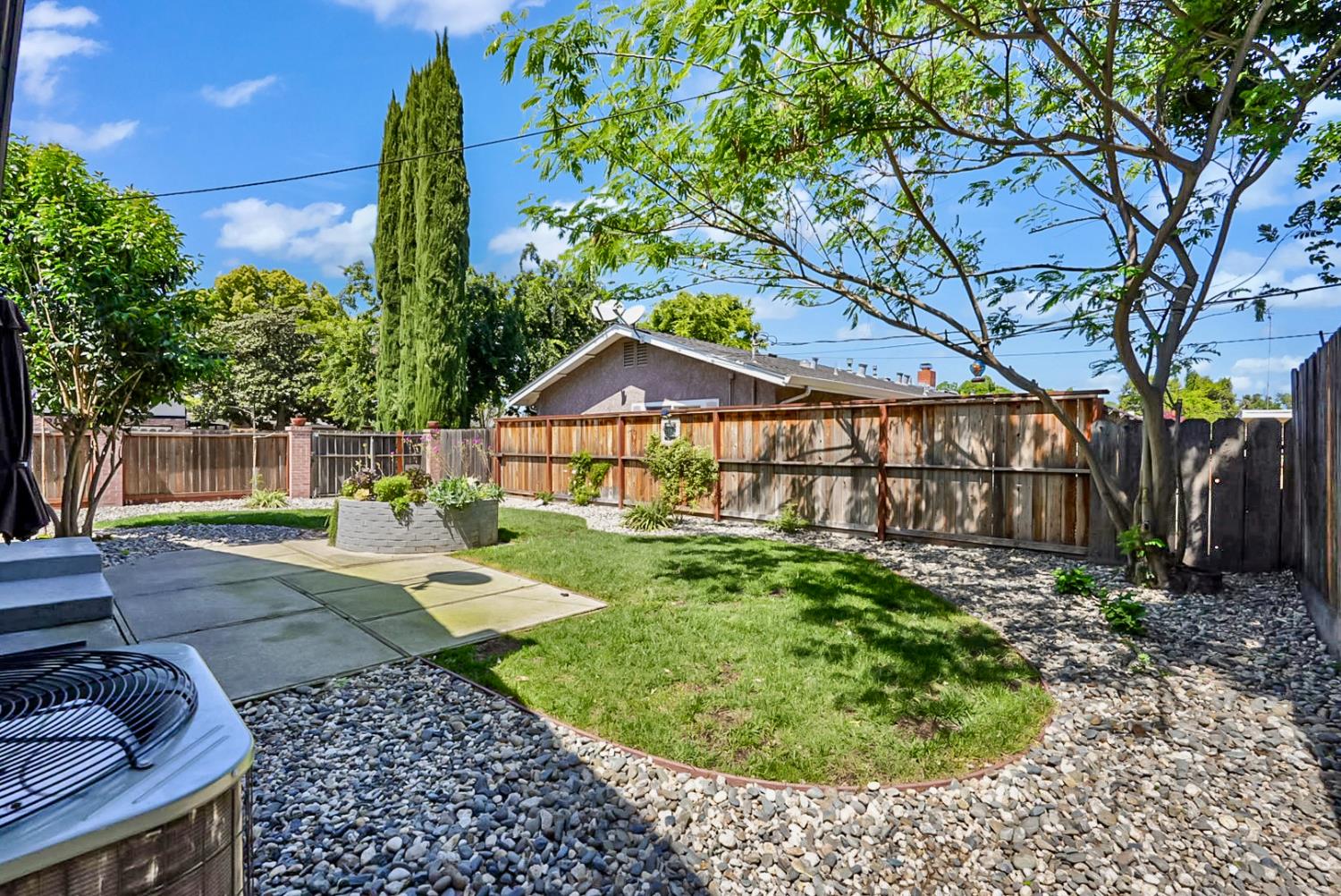 2727 Buttonwillow Avenue Stockton, CA 95207 - Photo 20 of 32
