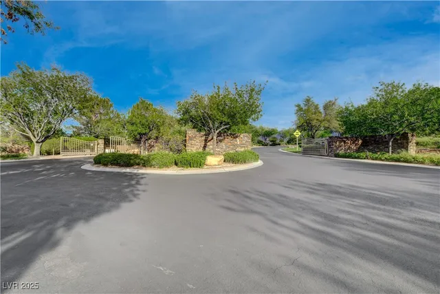 $2,700 | 7 Kennesaw Road, Henderson, NV 89052