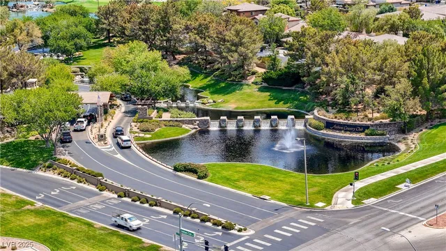 $2,700 | 7 Kennesaw Road, Henderson, NV 89052