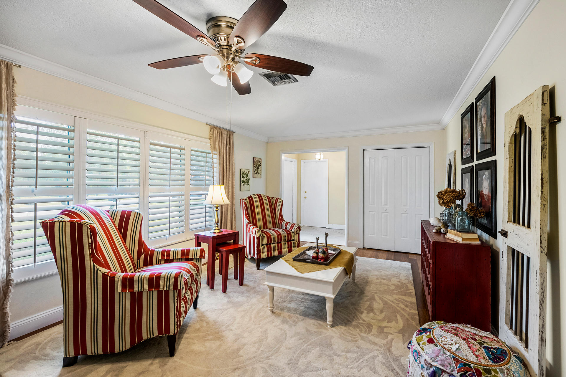 1498 West Royal Palm Road Boca Raton, FL 33486 - Photo 9 of 22 Living room