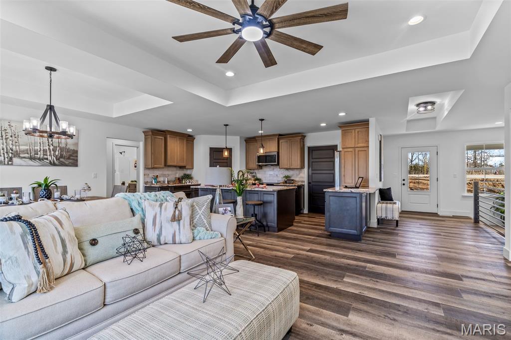 1665 Scenic Drive Festus, MO 63028 - Photo 11 of 64