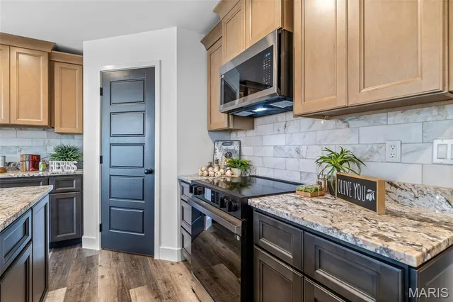 $409,900 | 1665 Scenic Drive, Festus, MO 63028