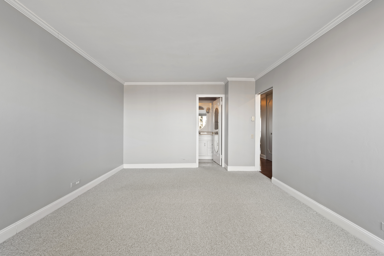 5733 North Sheridan Road, Unit 12B Chicago, IL 60660 - Photo 17 of 25