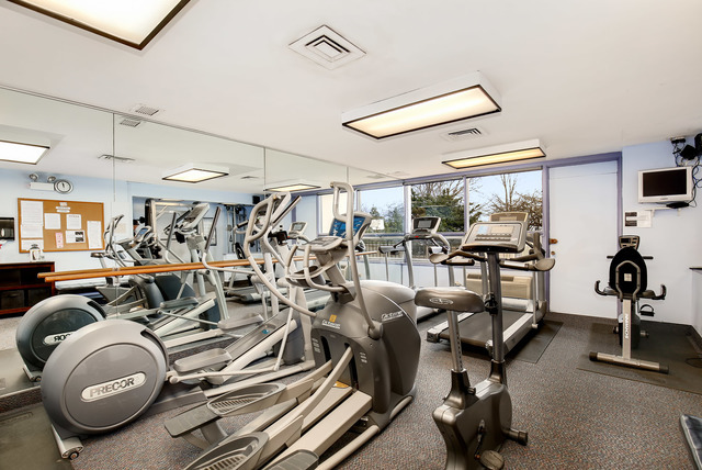 5733 North Sheridan Road, Unit 12B Chicago, IL 60660 - Photo 23 of 25