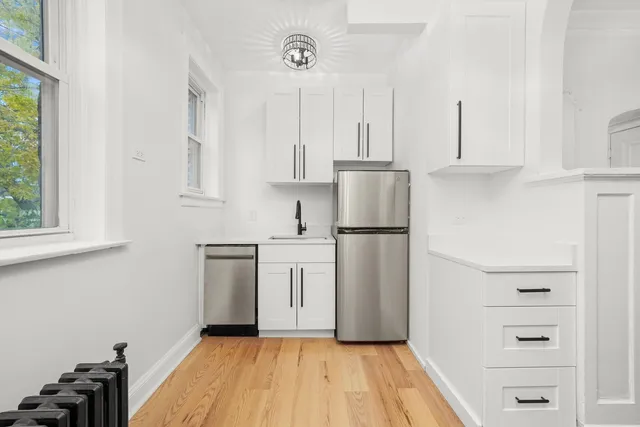 $194,999 | 5329 South Dorchester Avenue, Unit 3B, Chicago, IL 60615