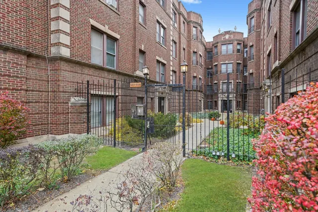 $194,999 | 5329 South Dorchester Avenue, Unit 3B, Chicago, IL 60615