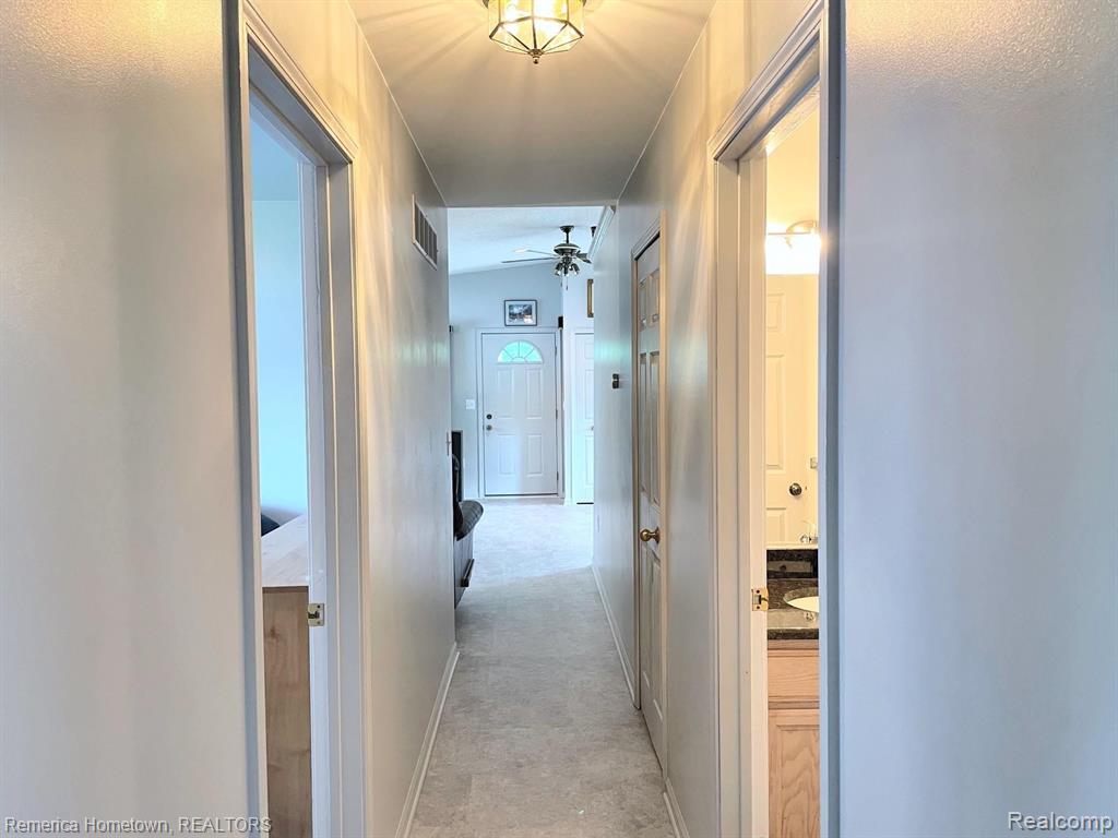 3636 Mildred Avenue Rochester Hills, MI 48309 - Photo 9 of 25