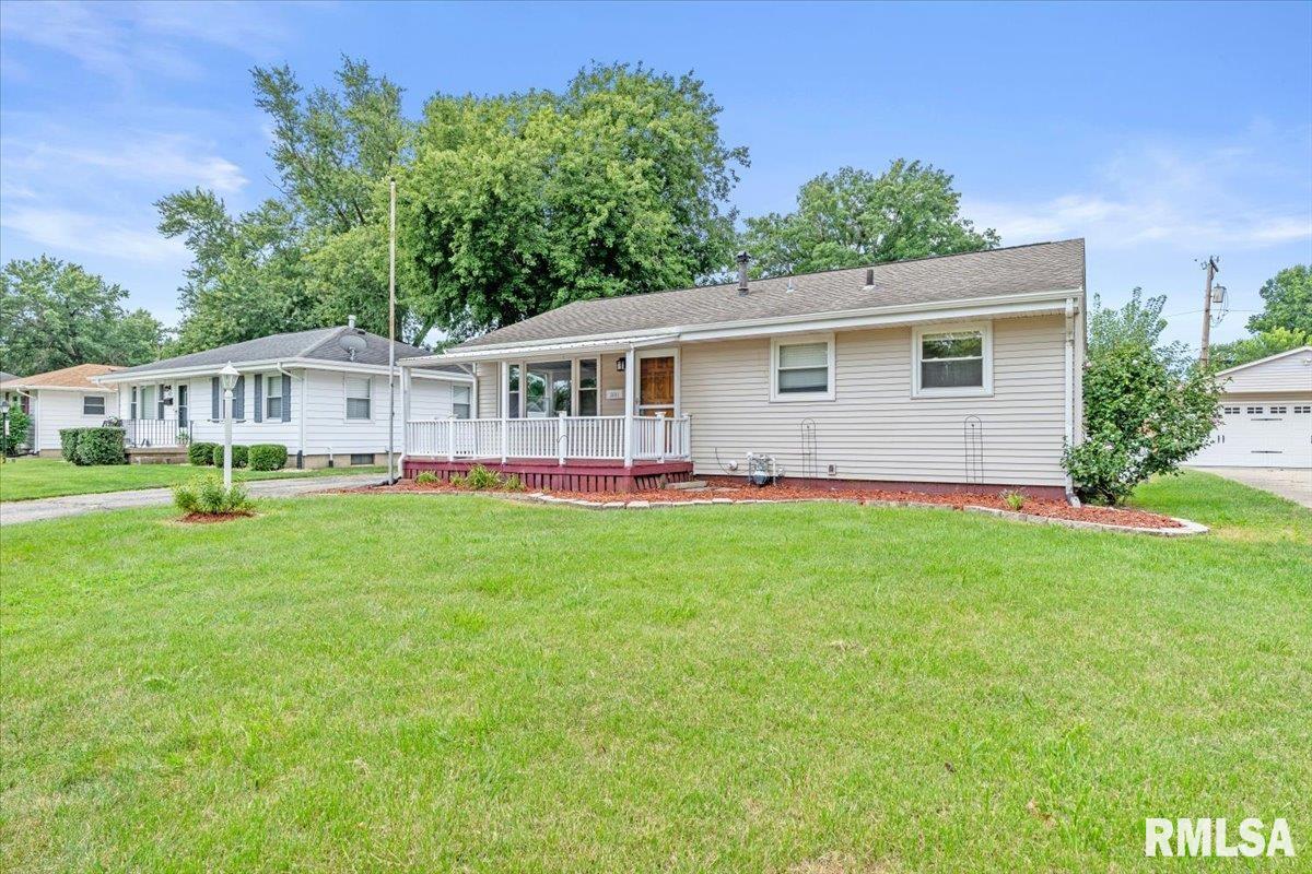 3601 Stanton Street Springfield, IL 62703 - Photo 1 of 35 Gallery Image 1