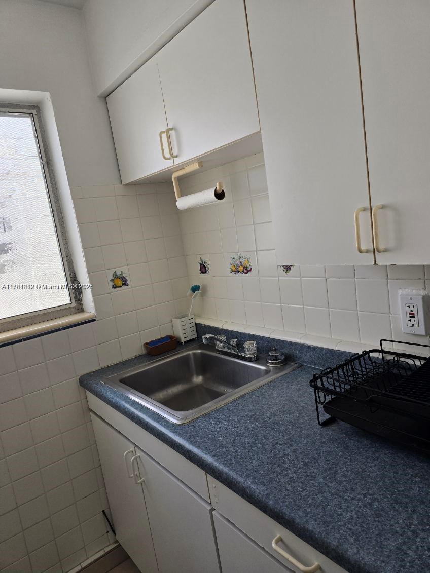 200 76th Street, Unit 57 Miami Beach, FL 33141 - Photo 5 of 24