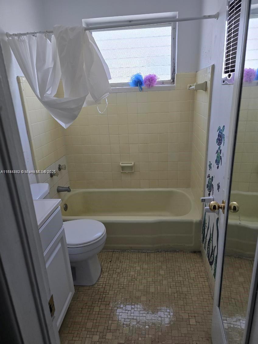 200 76th Street, Unit 57 Miami Beach, FL 33141 - Photo 10 of 24