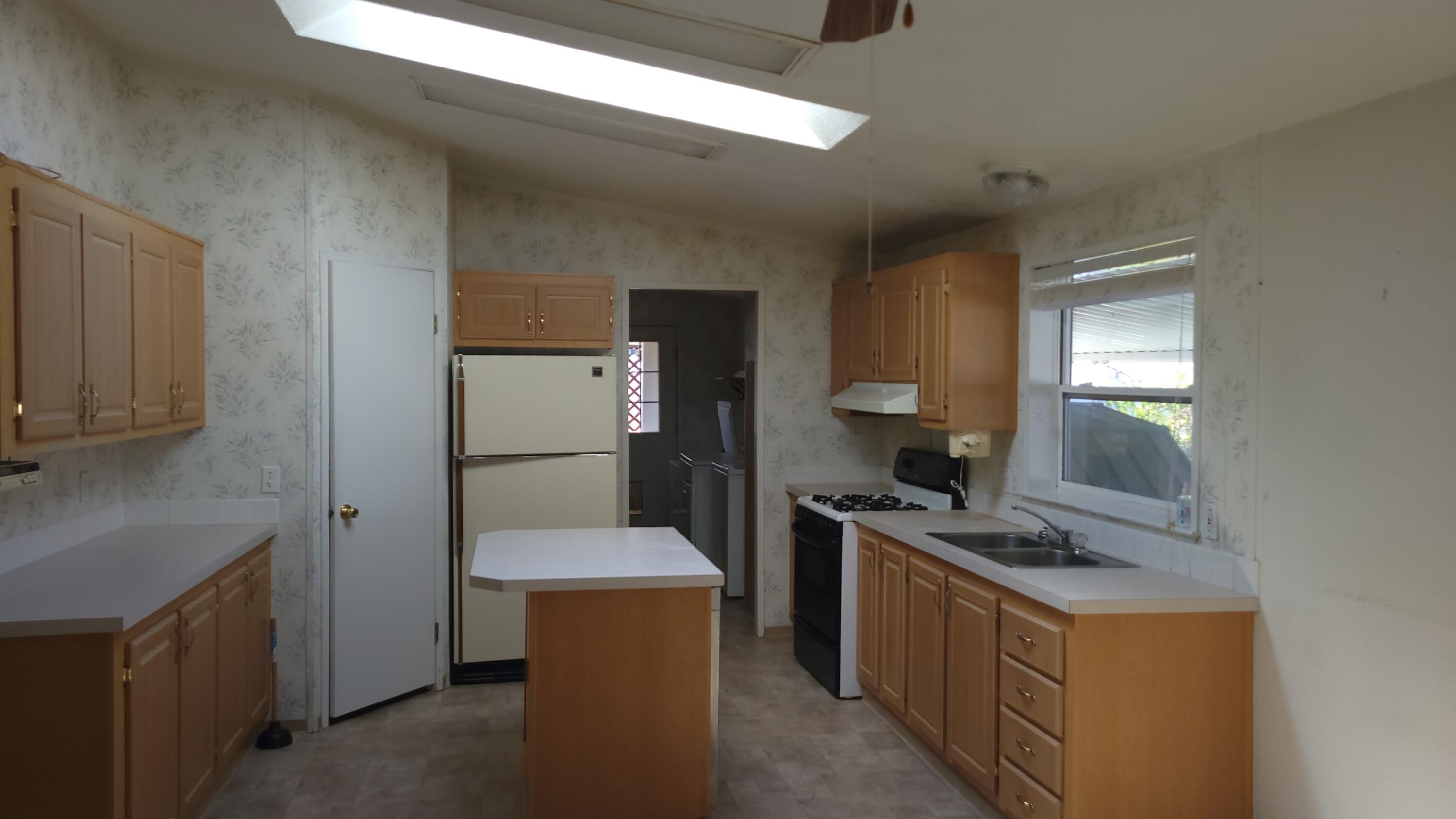 995 Riverside Drive, Unit 85 Rio Dell, CA 95562 - Photo 6 of 31