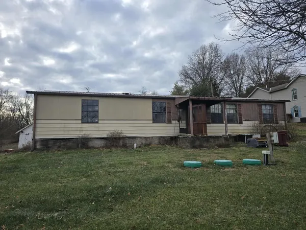 $89,900 | 101 North Sundale Road, Norwich, OH 43767