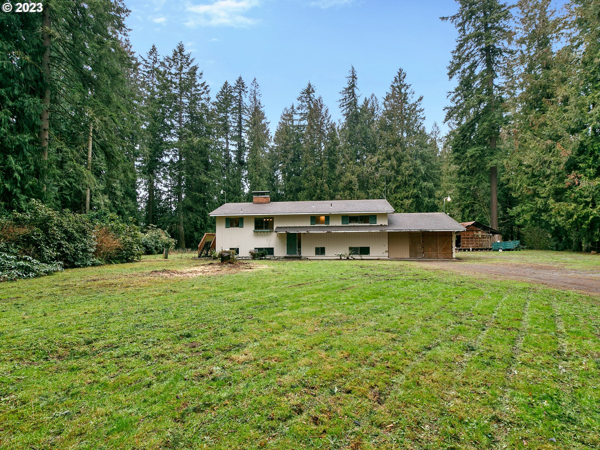 14113 South Graves Road Mulino, OR 97042 - Photo 28 of 33 a view of a house with a yard