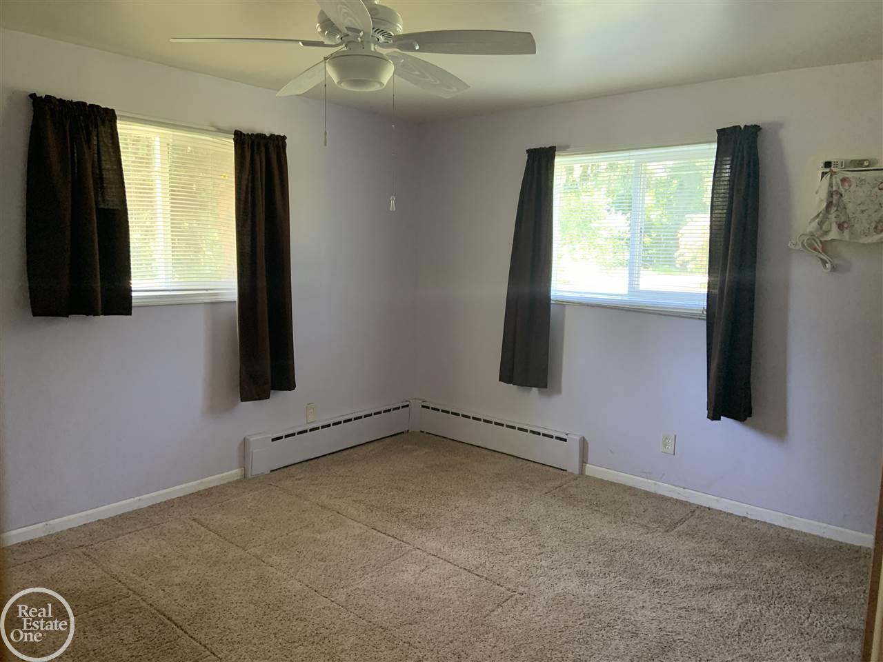 7175 Aspen Road Lexington, MI 48450 - Photo 17 of 25 50014782-16.JPG