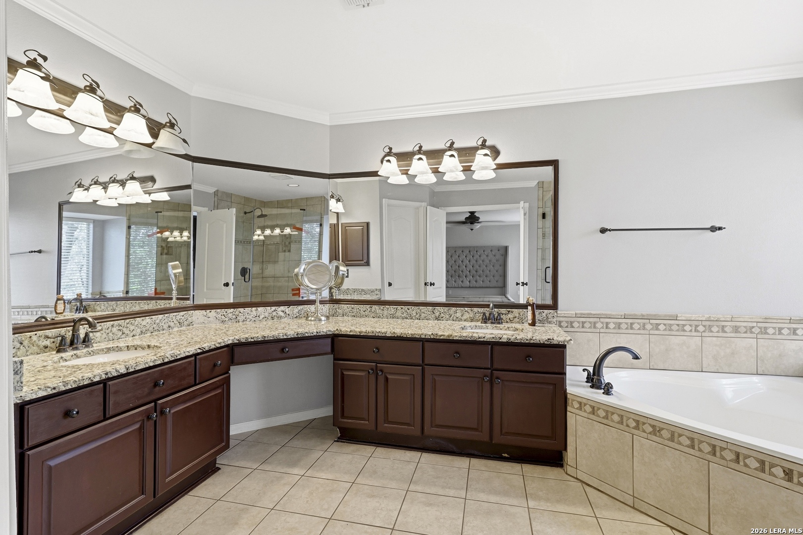 4114 Luckenbach Road San Antonio, TX 78251 - Photo 16 of 29