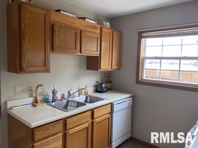 4005 McCormick Drive Springfield, IL 62707 - Photo 9 of 25