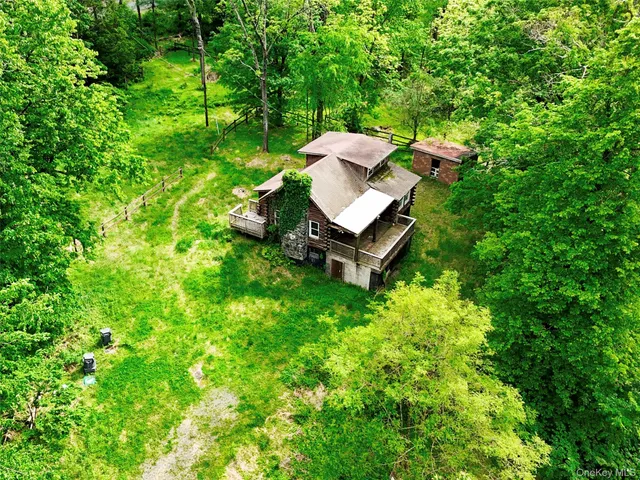 $299,000 | 68 Union School Road, Montgomery, NY 12549