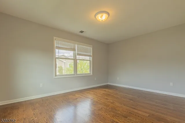 $3,850 | 246 James Street, Hackensack, NJ 07601