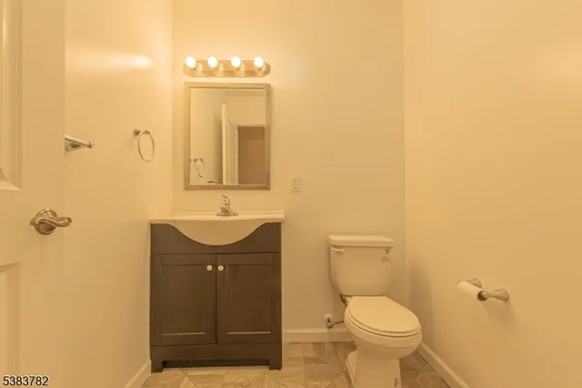 $3,850 | 246 James Street, Hackensack, NJ 07601