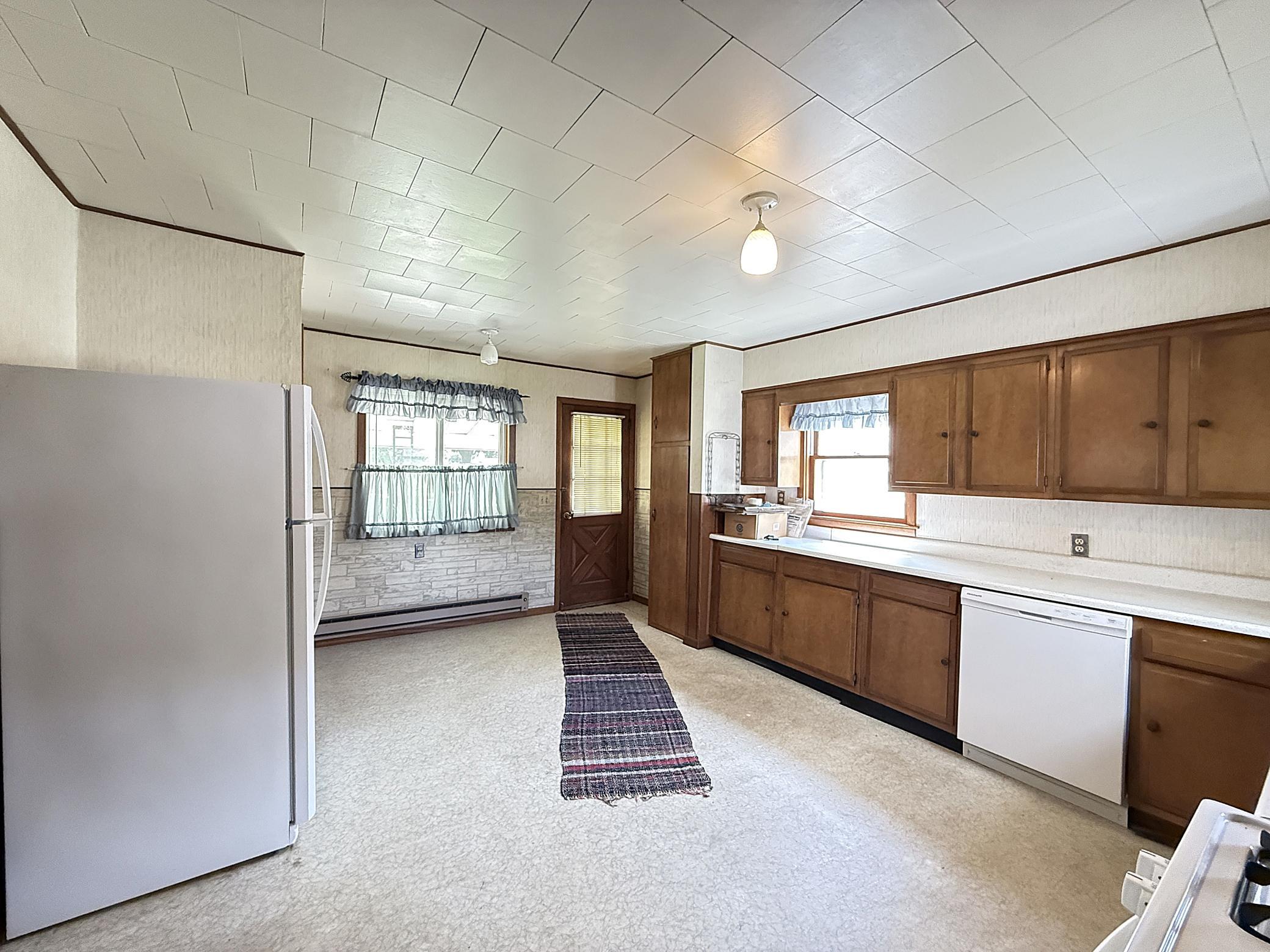 324 Maple Street Sacred Heart, MN 56285 - Photo 6 of 34