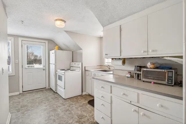 $400,000 | 2014 6th Avenue, Anoka, MN 55303