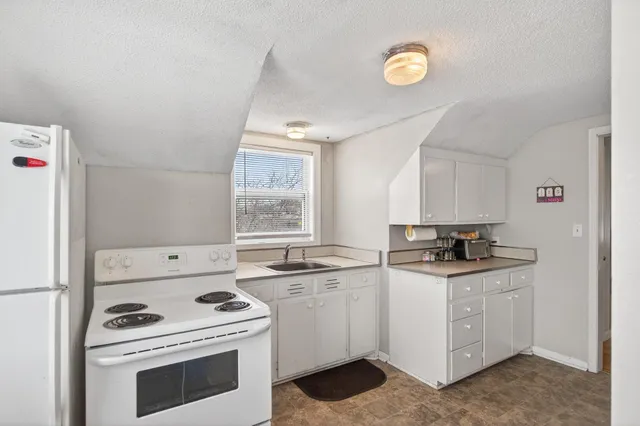 $400,000 | 2014 6th Avenue, Anoka, MN 55303