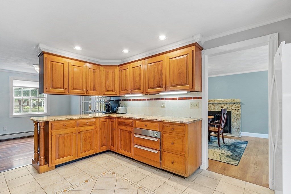 7 Iroquois Road Danvers, MA 01923 - Photo 10 of 30 Gallery Image 10