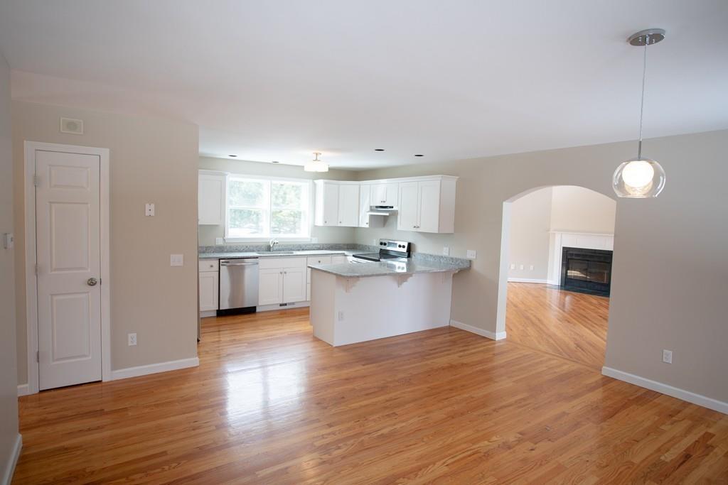 255 Montague Road Amherst, MA 01002 - Photo 7 of 32