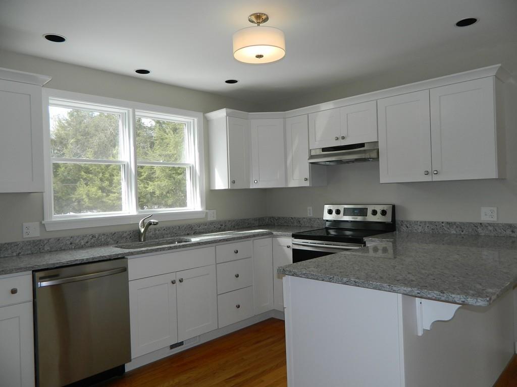 255 Montague Road Amherst, MA 01002 - Photo 8 of 32
